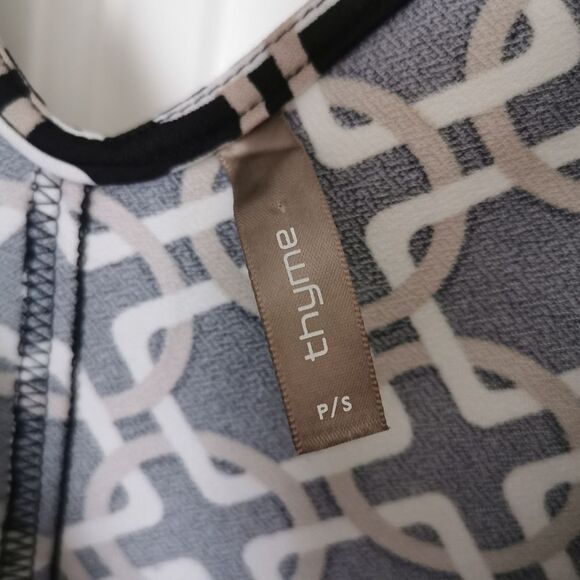 Thyme maternity Dress size petite S - Picture 3 of 4